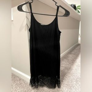 Black Tank Top⭐️NEW